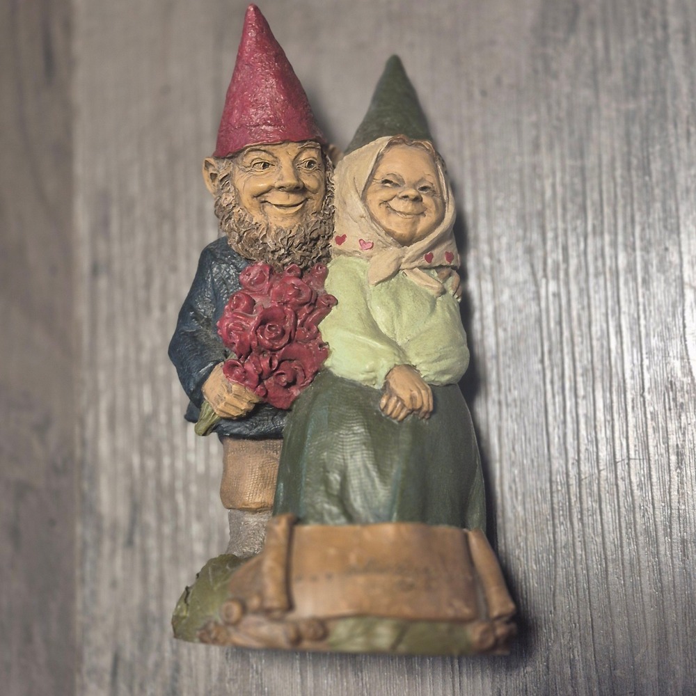 Tom Clark Gnome Always Figurine 5307 Cairn Studio 1996 Couple Red Roses Vintage